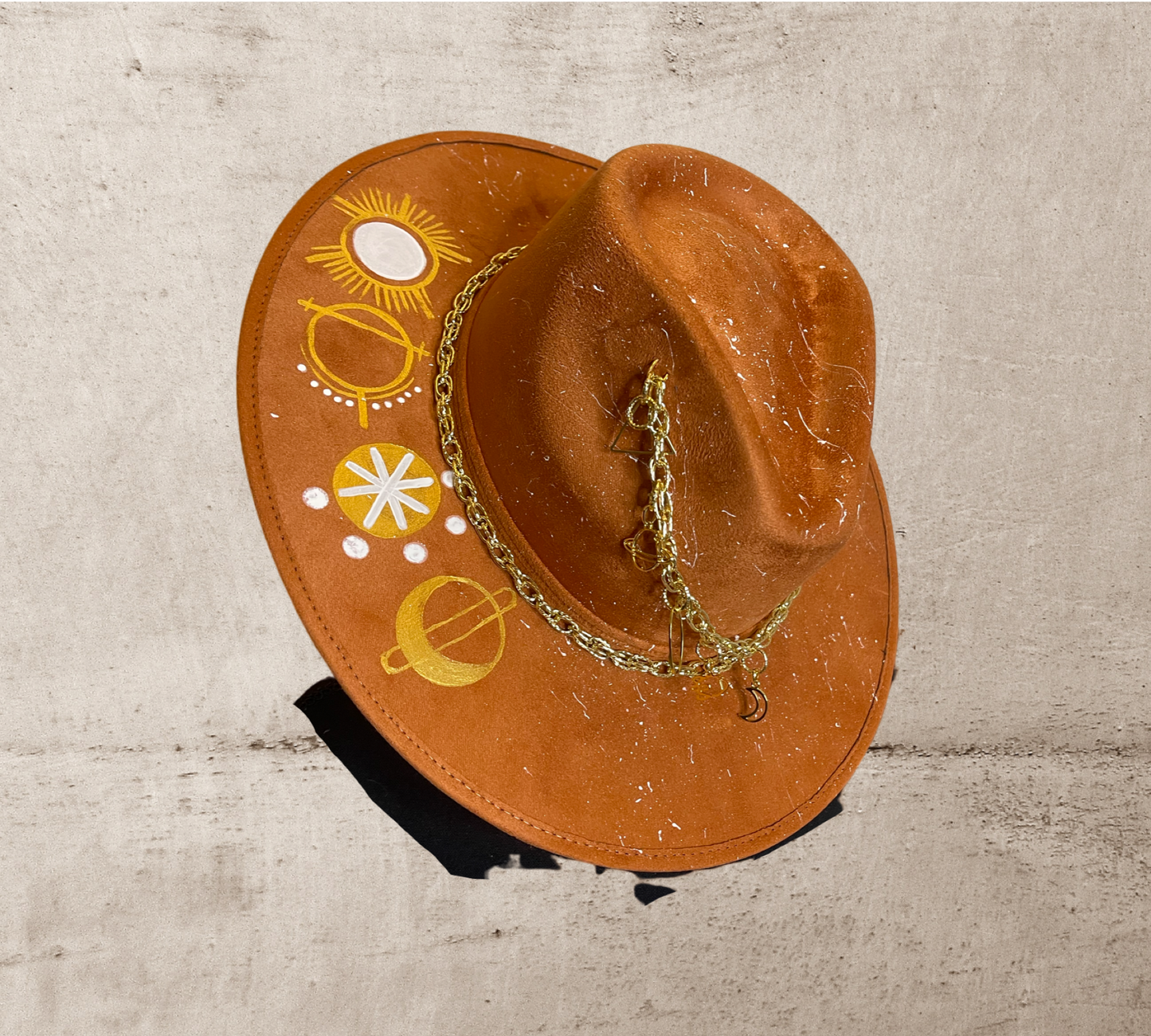 Astro Hand painted suede Fedora hat, with gold plated chain. Color RUST
