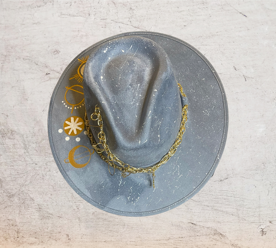 Astro Hand painted suede Fedora hat, with gold plated chain. Color GREYBLUE