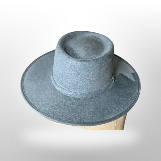 Crown Vegan Suede Flat Brim-W
