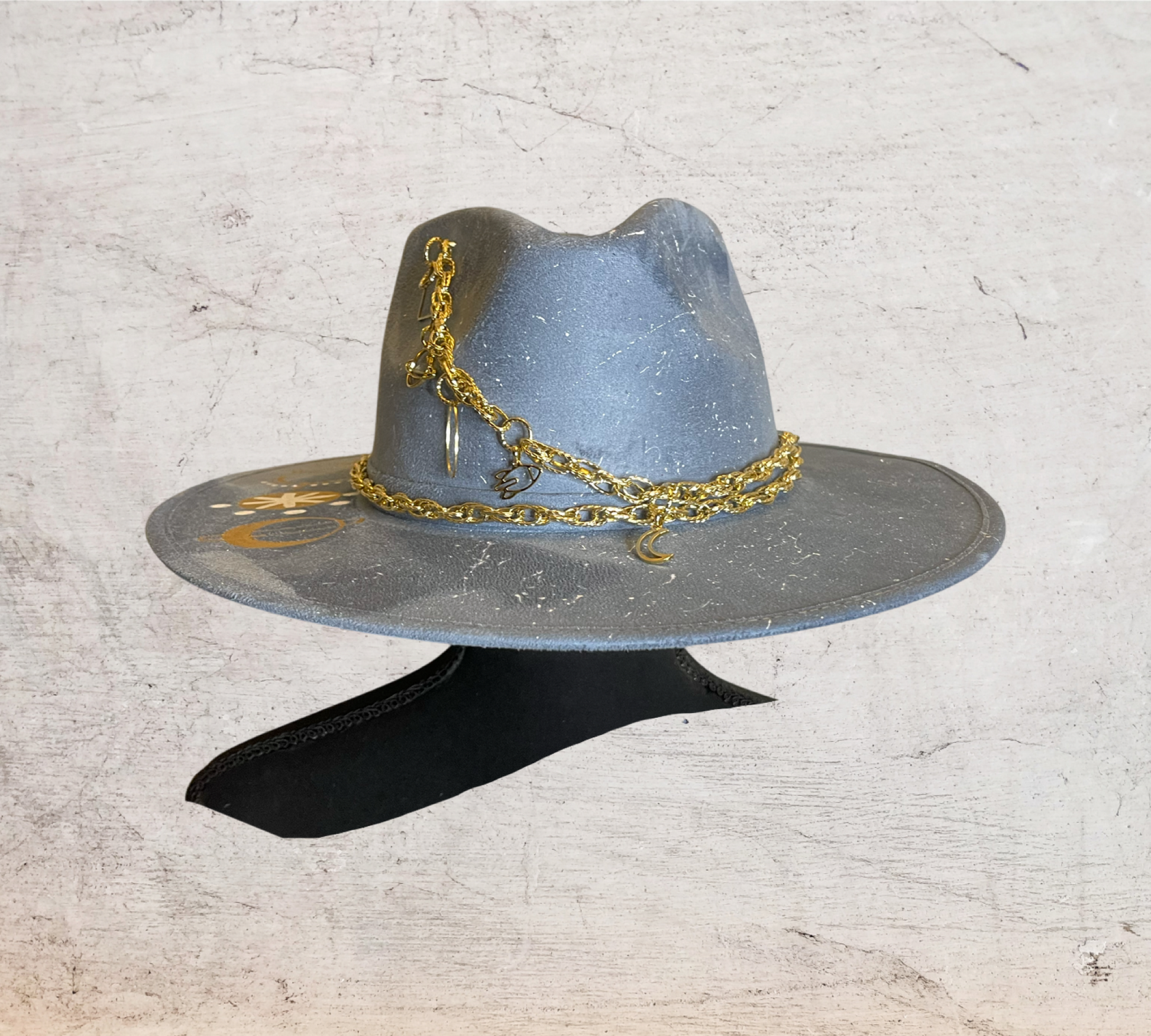 Astro Hand painted suede Fedora hat, with gold plated chain. Color GREYBLUE