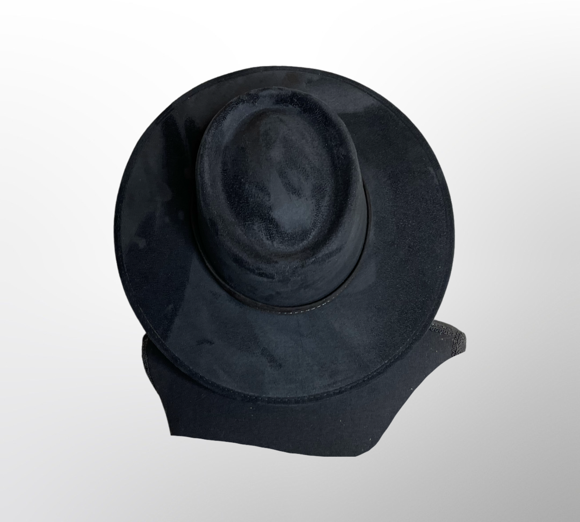 Classic Vegan Suede Toscana . Color BLACK