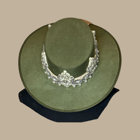 Royal Pearl Spanish Hat